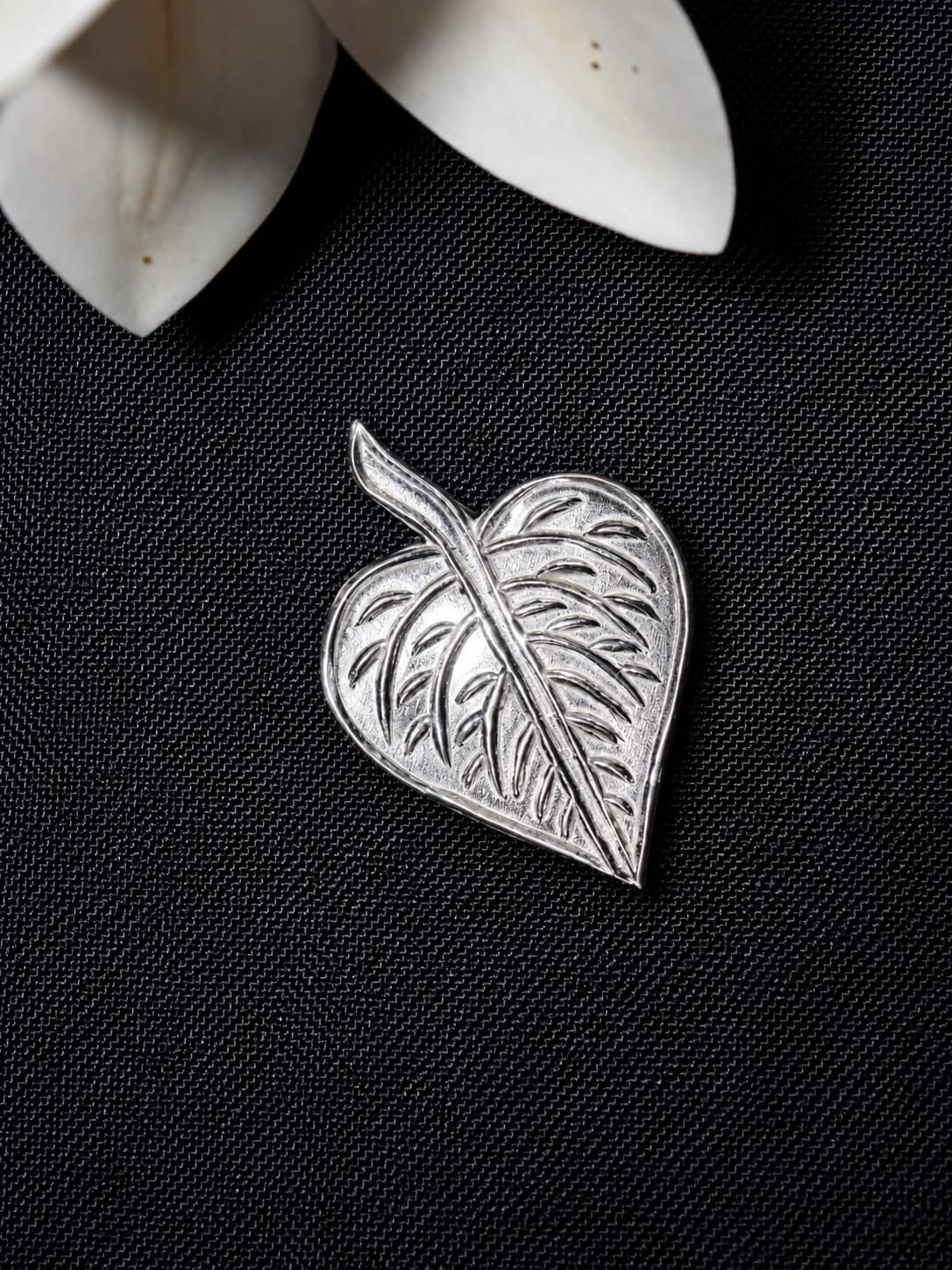 Silver Peepal Leaf