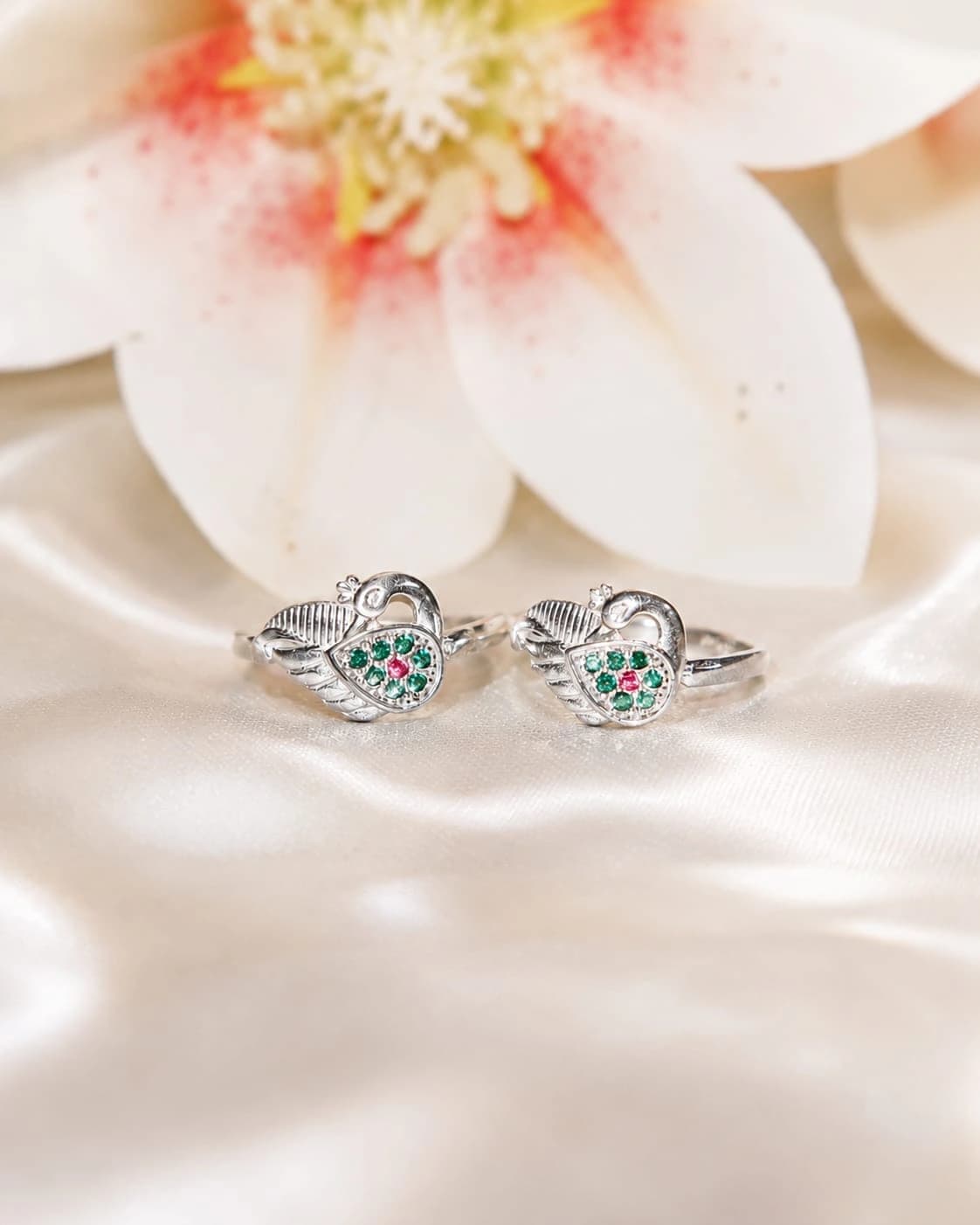 Peacock Toe Ring